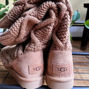 UGG Knit Boots in classic Chestnut